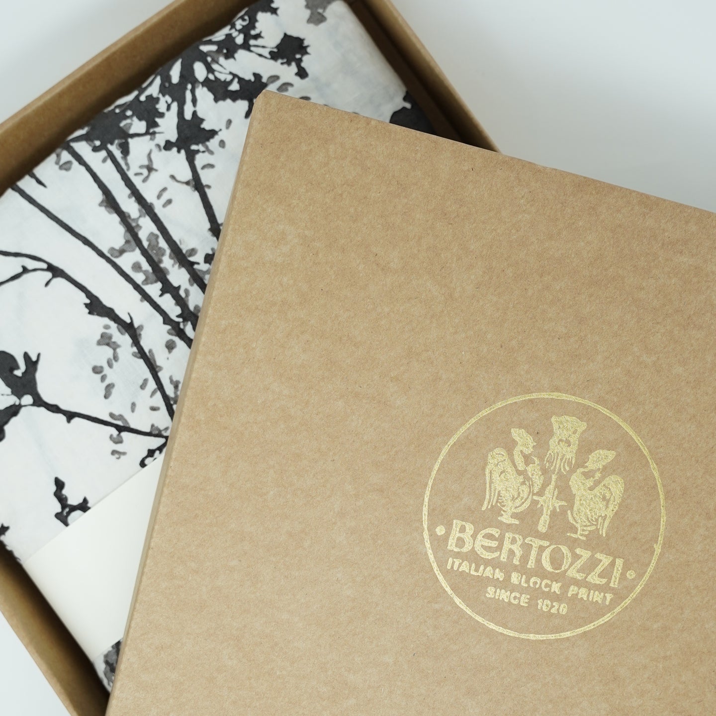 Bertozzi Linen Tablecloth / Pratoline | Borough Kitchen