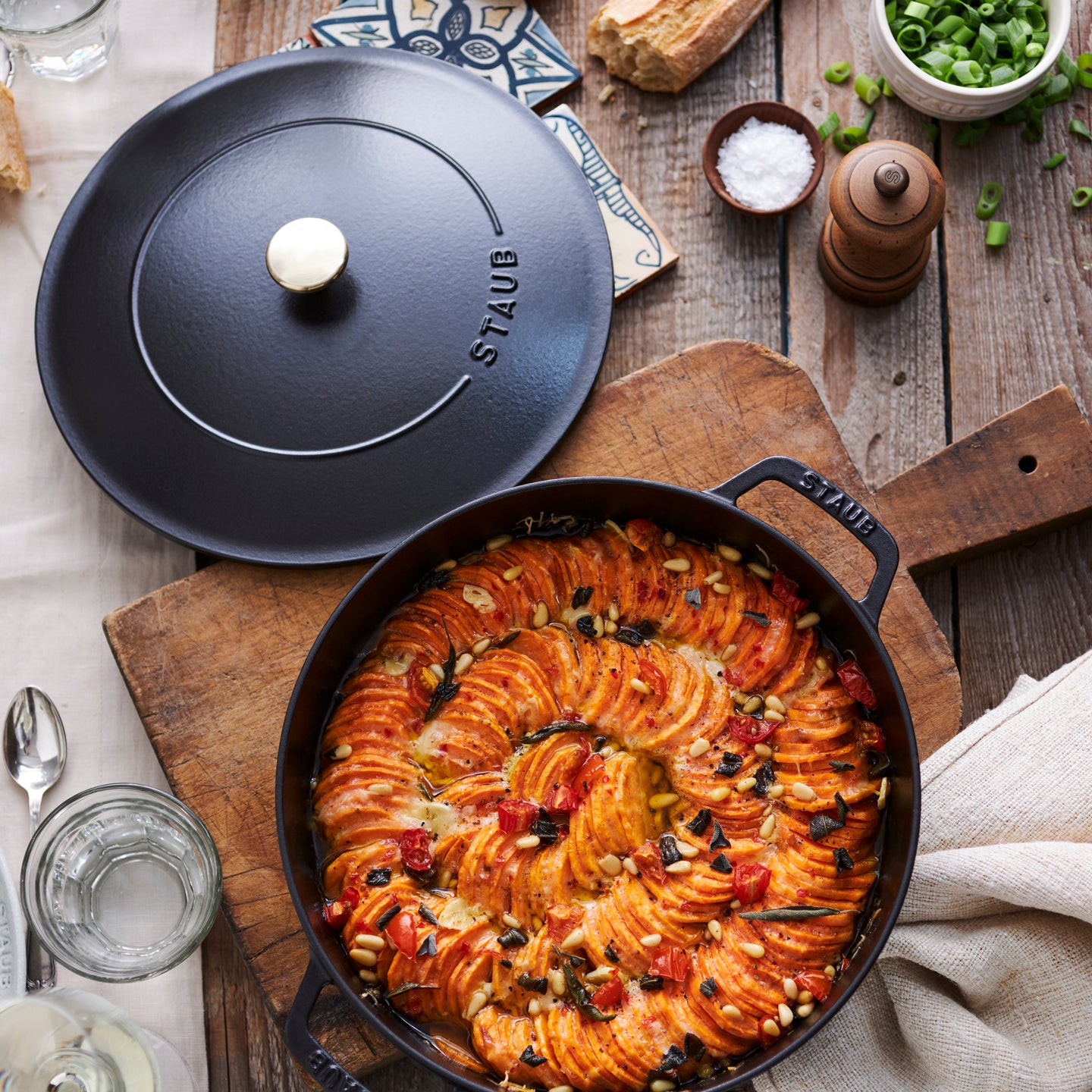 Staub on sale fry pan