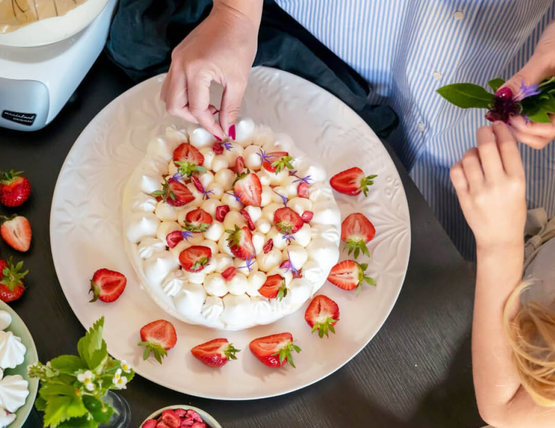 Any-Season Pavlova