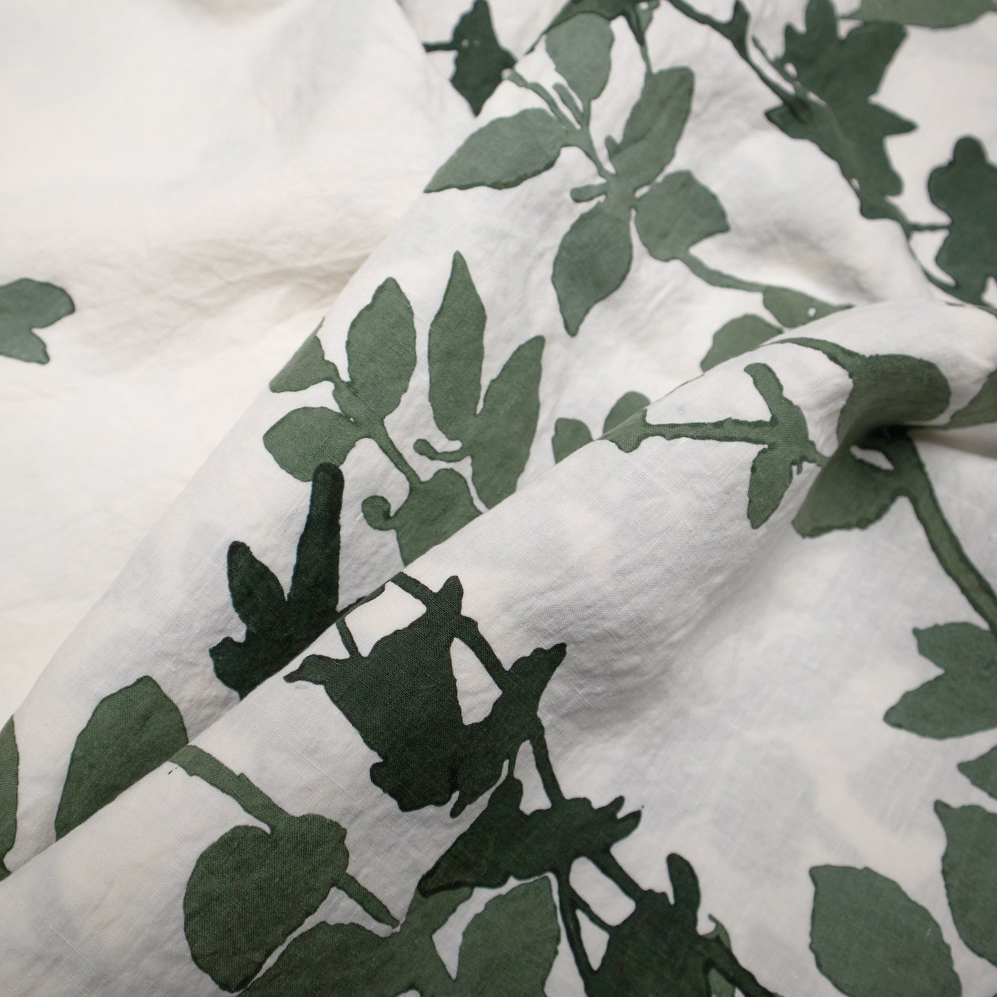 Bertozzi Linen Tablecloth - Thumbnail 3