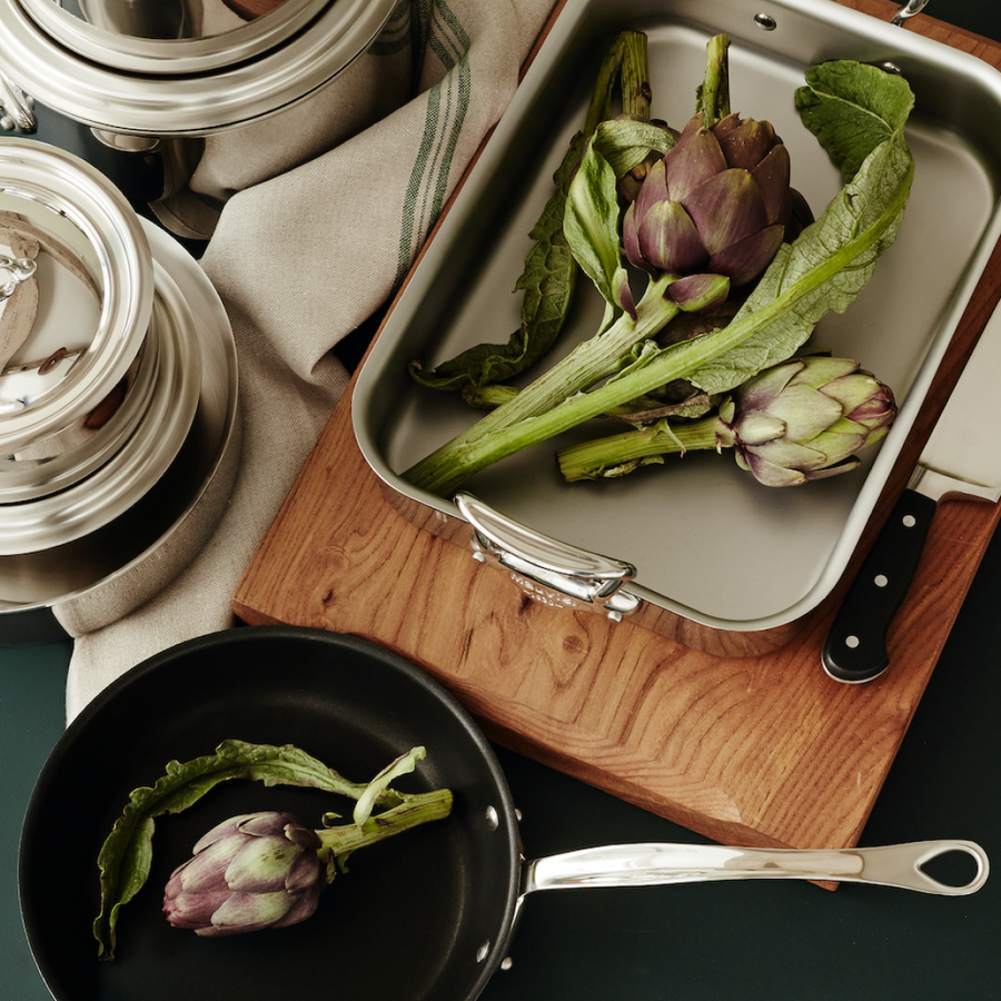 Stainless Steel vs Nonstick Cookware – Lid & Ladle