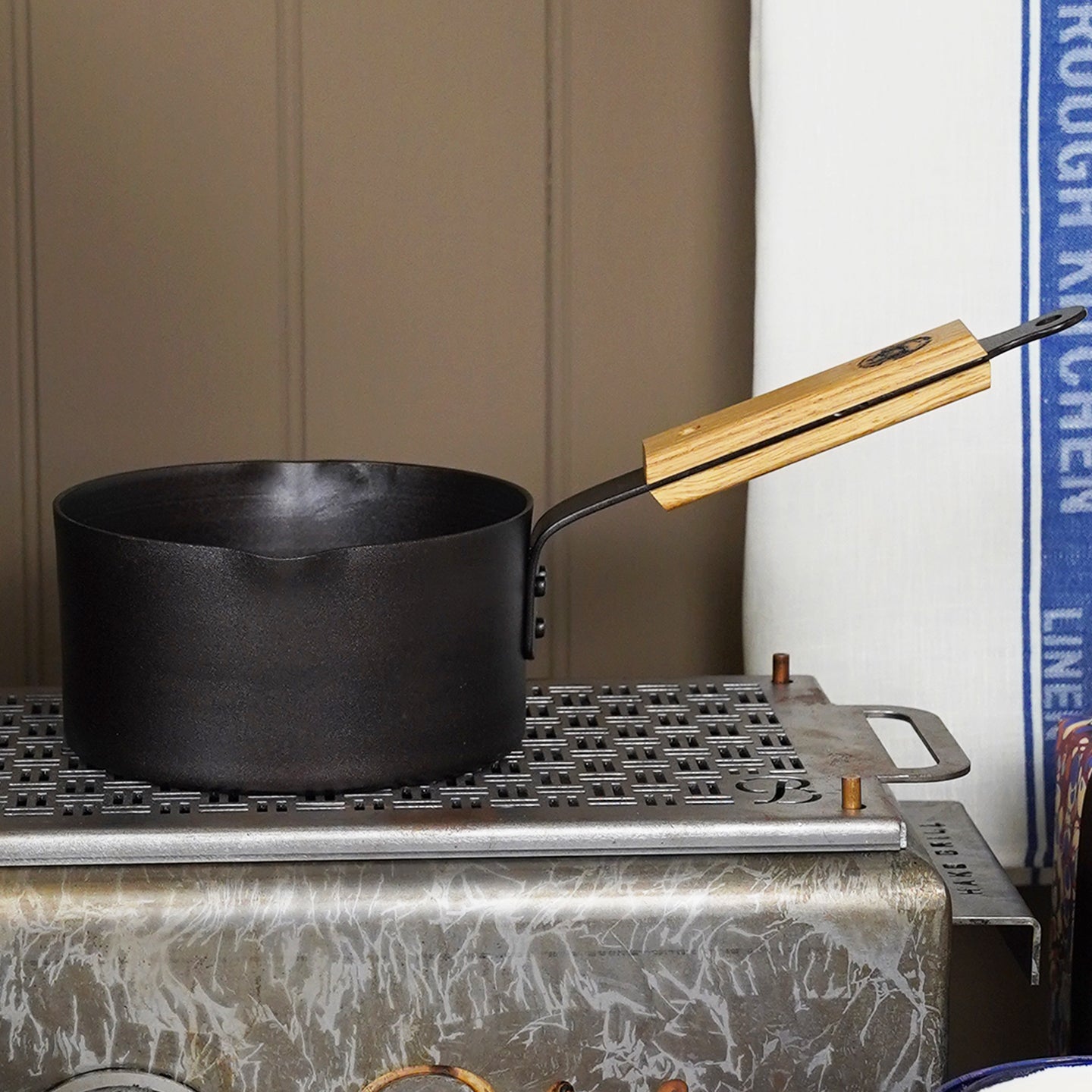 Netherton Foundry Twin Spout Milk Pan