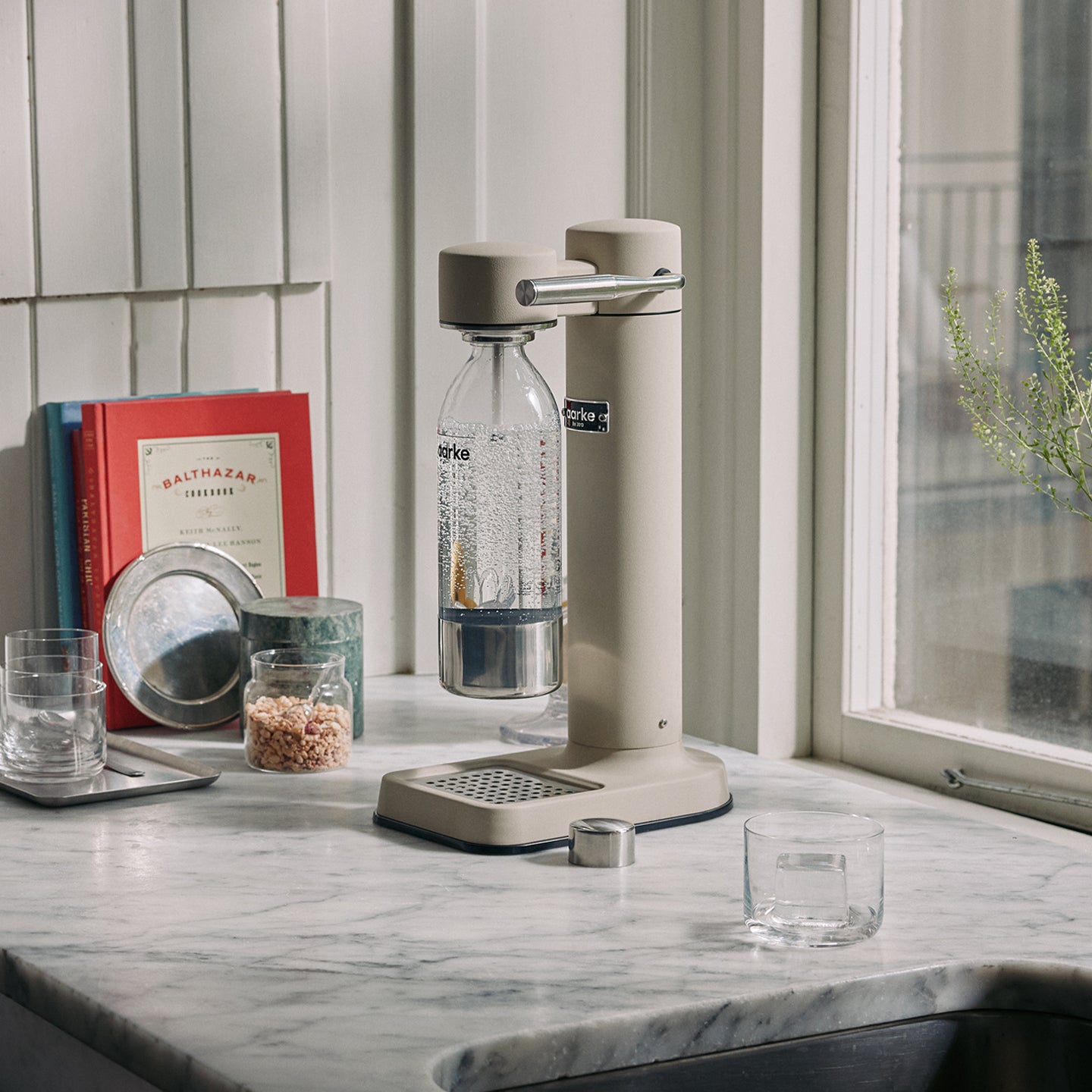 Aarke Carbonator 3 Sparkling Water Maker / Matte Sand