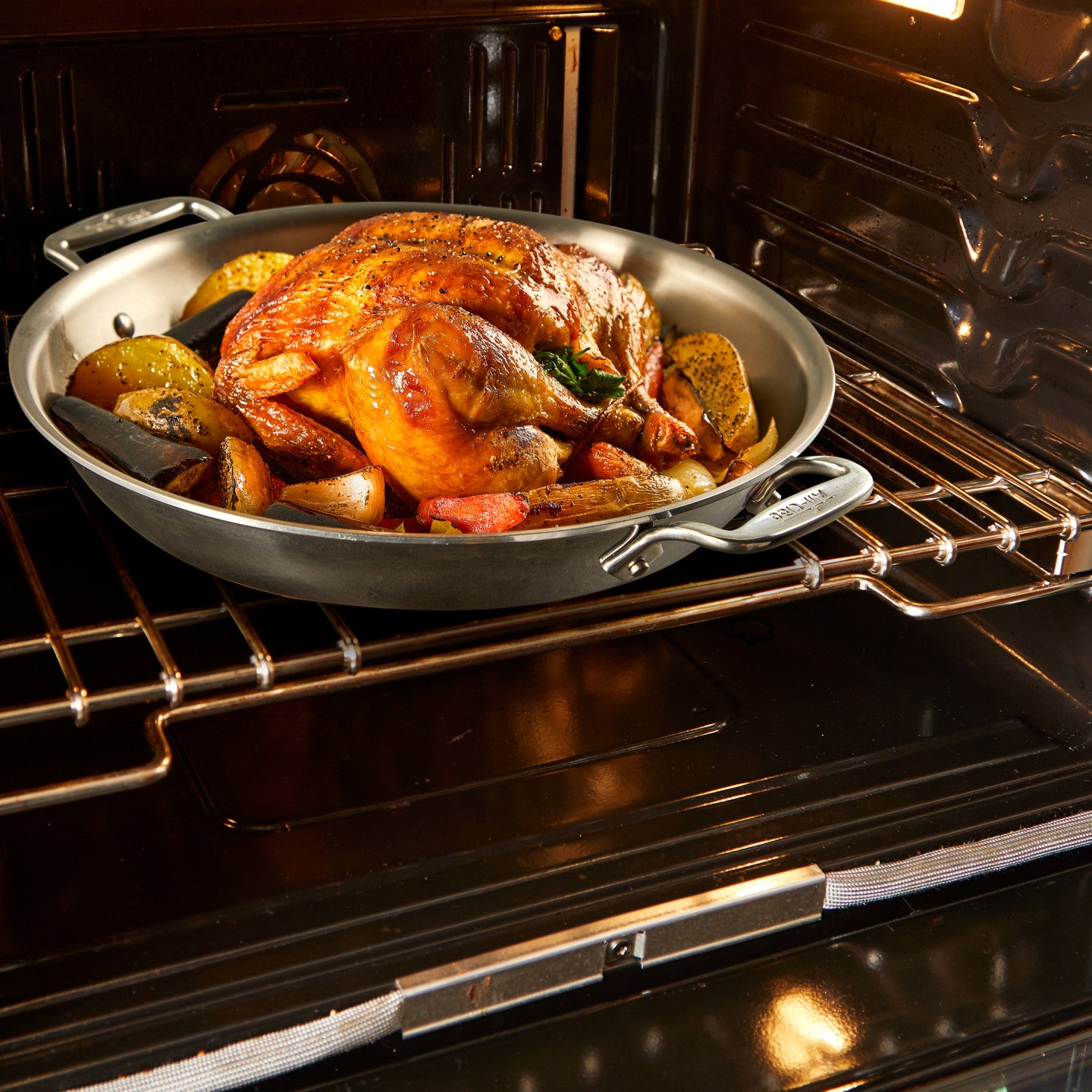 Pan All All-Clad D3 / TriPly Universal Pan with Lid / 3Qt | Borough Kitchen