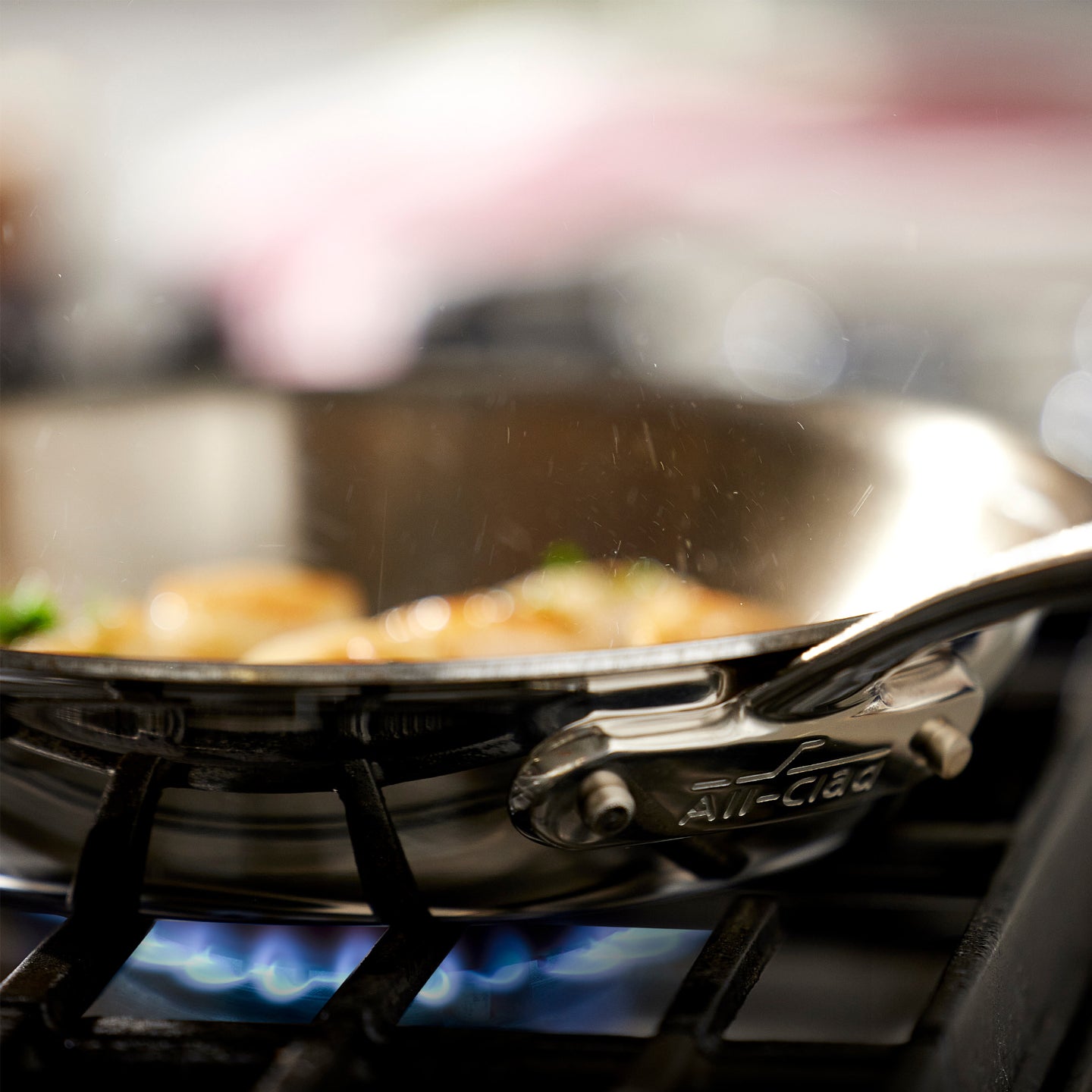 All-Clad G5 Graphite Core Skillet - Thumbnail 2