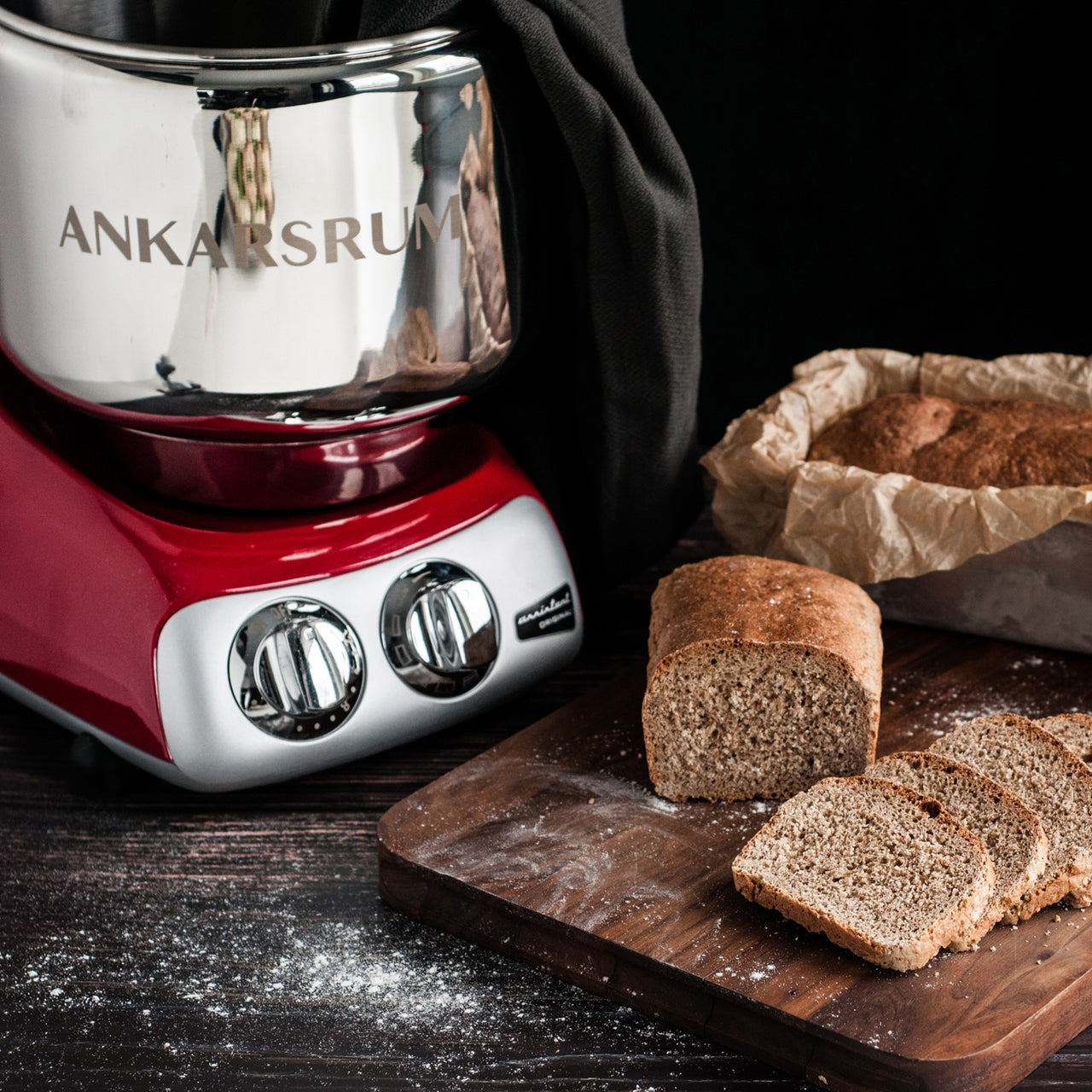 https://www.boroughkitchen.com/cdn/shop/files/ankarsrum-assistent-original-food-mixer-red-lifestyle-borough-kitchen_af86b38e-bd40-4b79-b655-a7b20fc271e1_1280x.jpg?v=1705680487