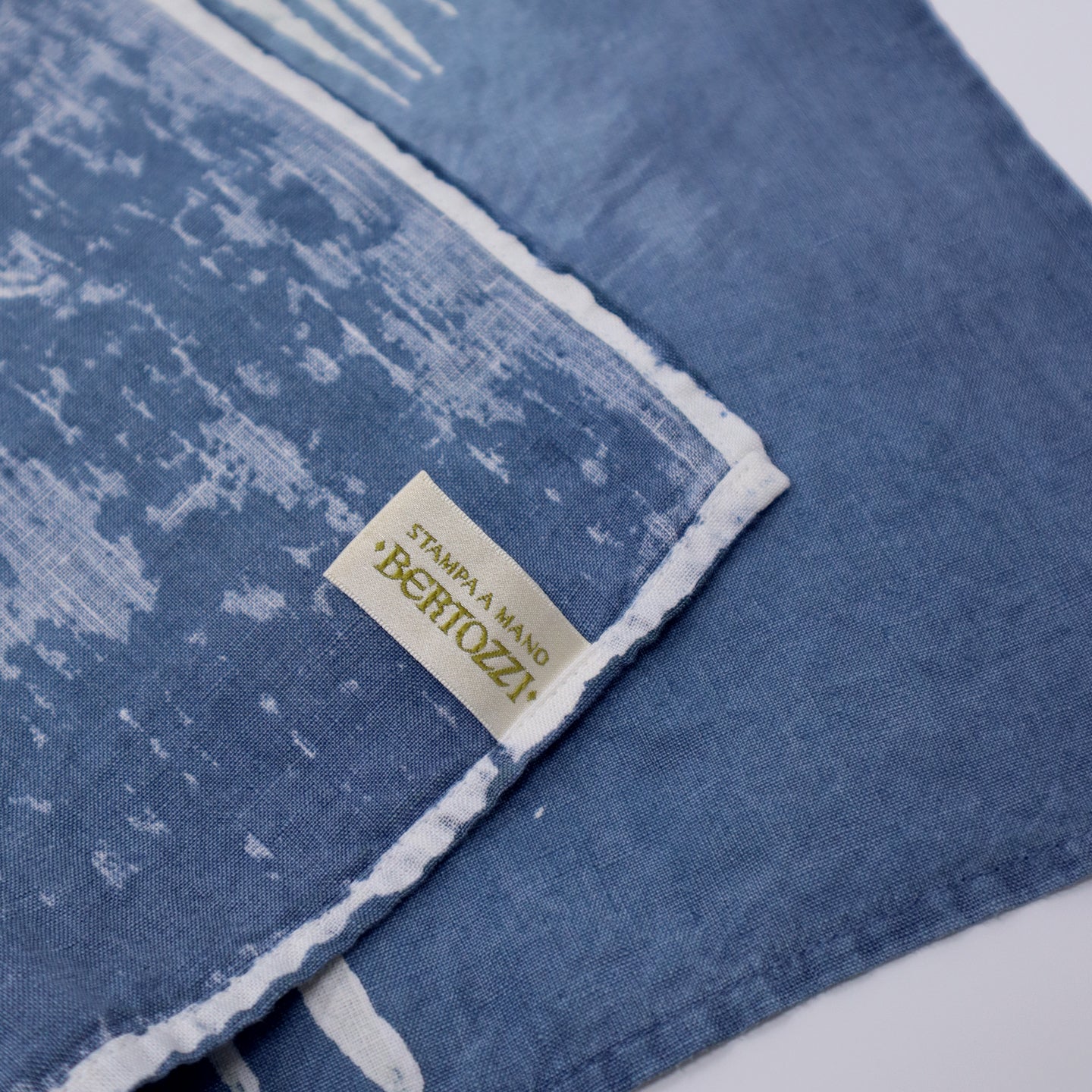 Bertozzi Linen Napkin 45x45cm / Pack of 4 / Palm/Light Blue Base *