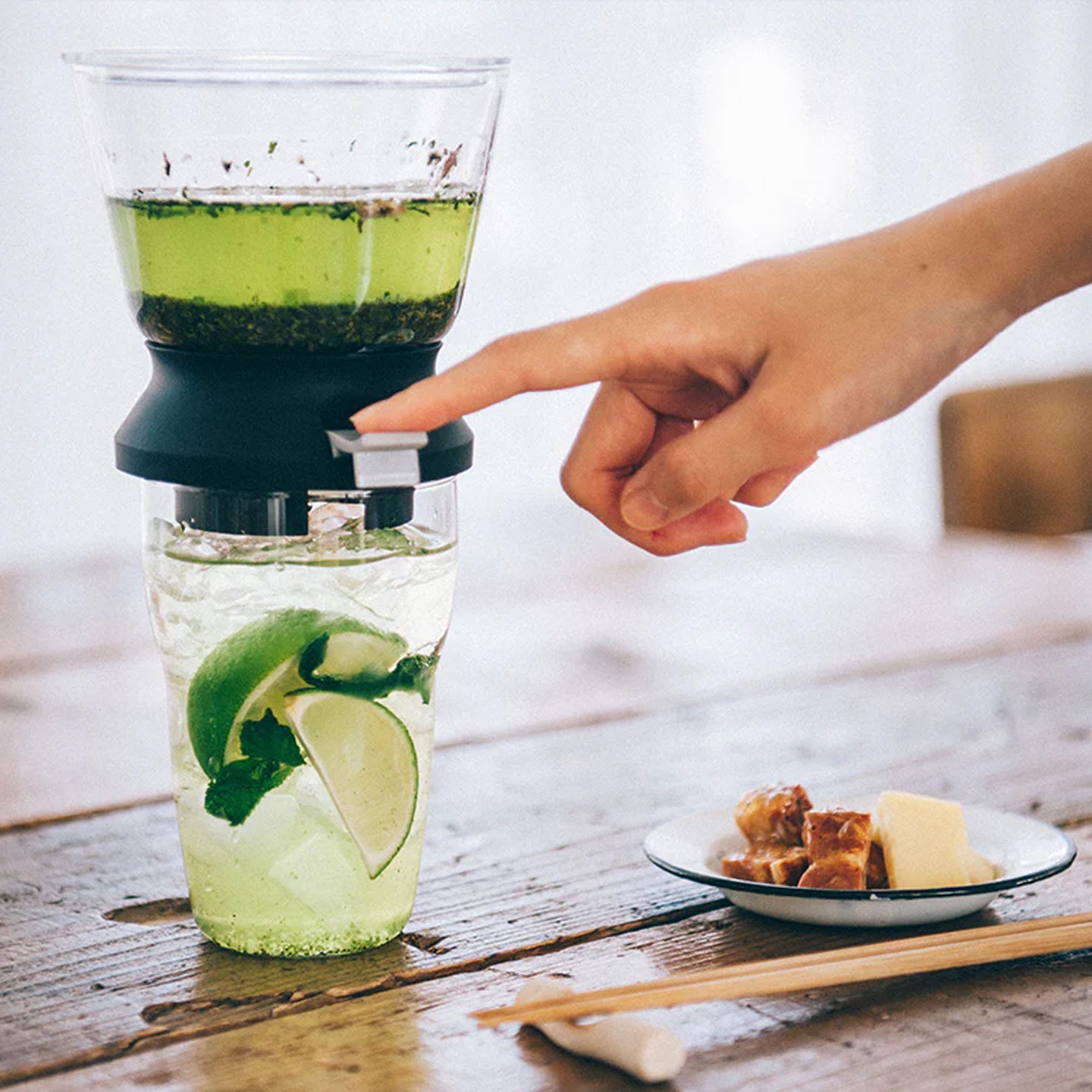 Hario Largo Glass Tea Dripper