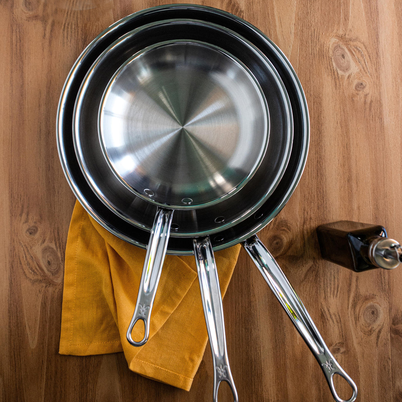 hestan-probond-frying-pan-mood
