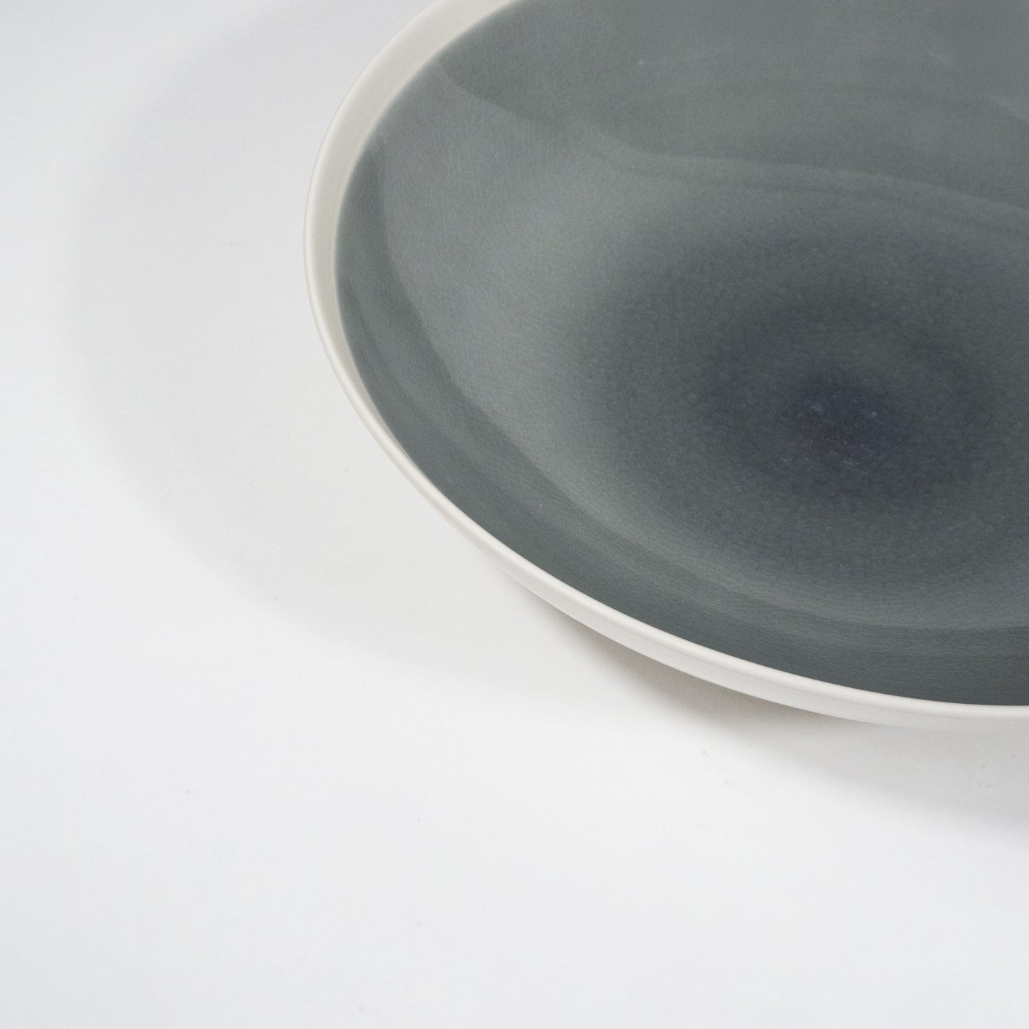 Jars Epure Shallow Bowl / 28.5cm / Brume