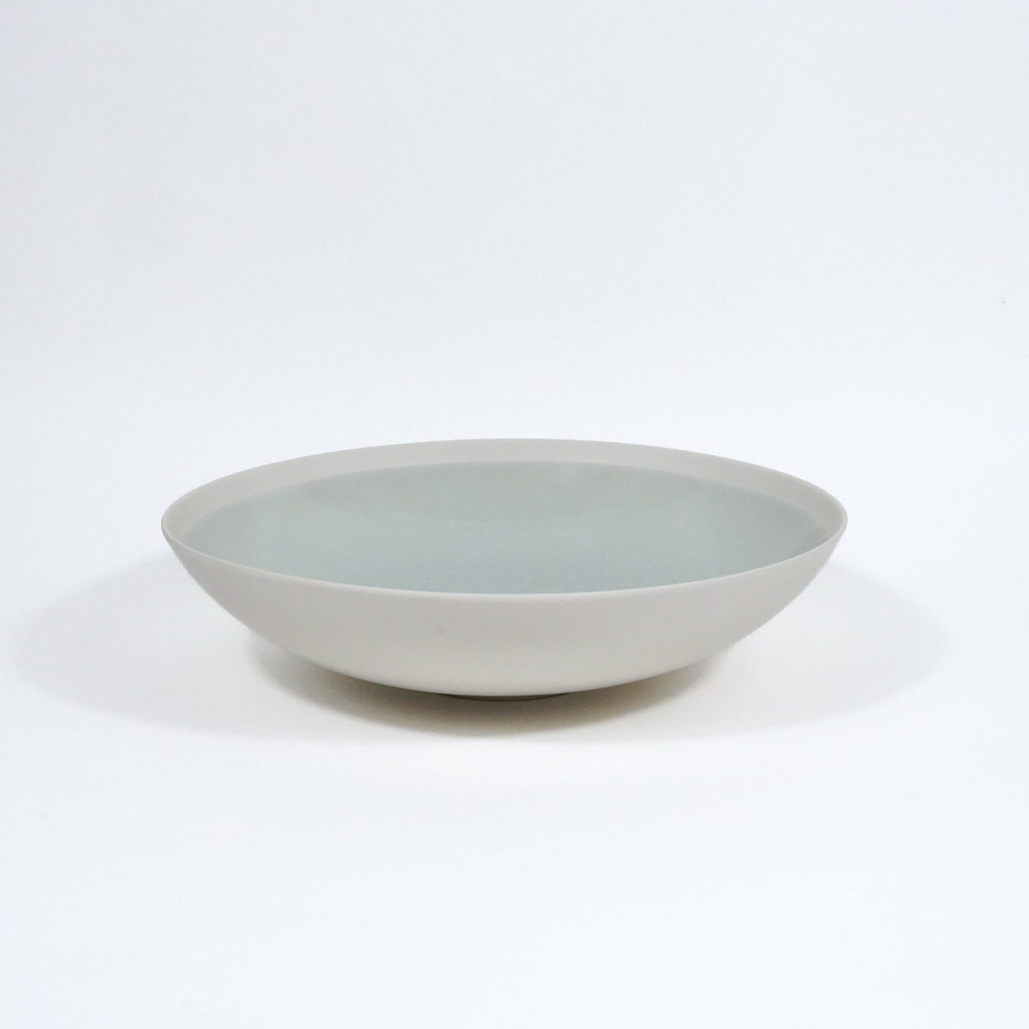 Jars Epure Shallow Bowl / 28.5cm / Givre