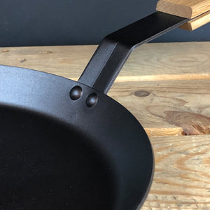 Netherton Foundry Crepe Pan / 28cm