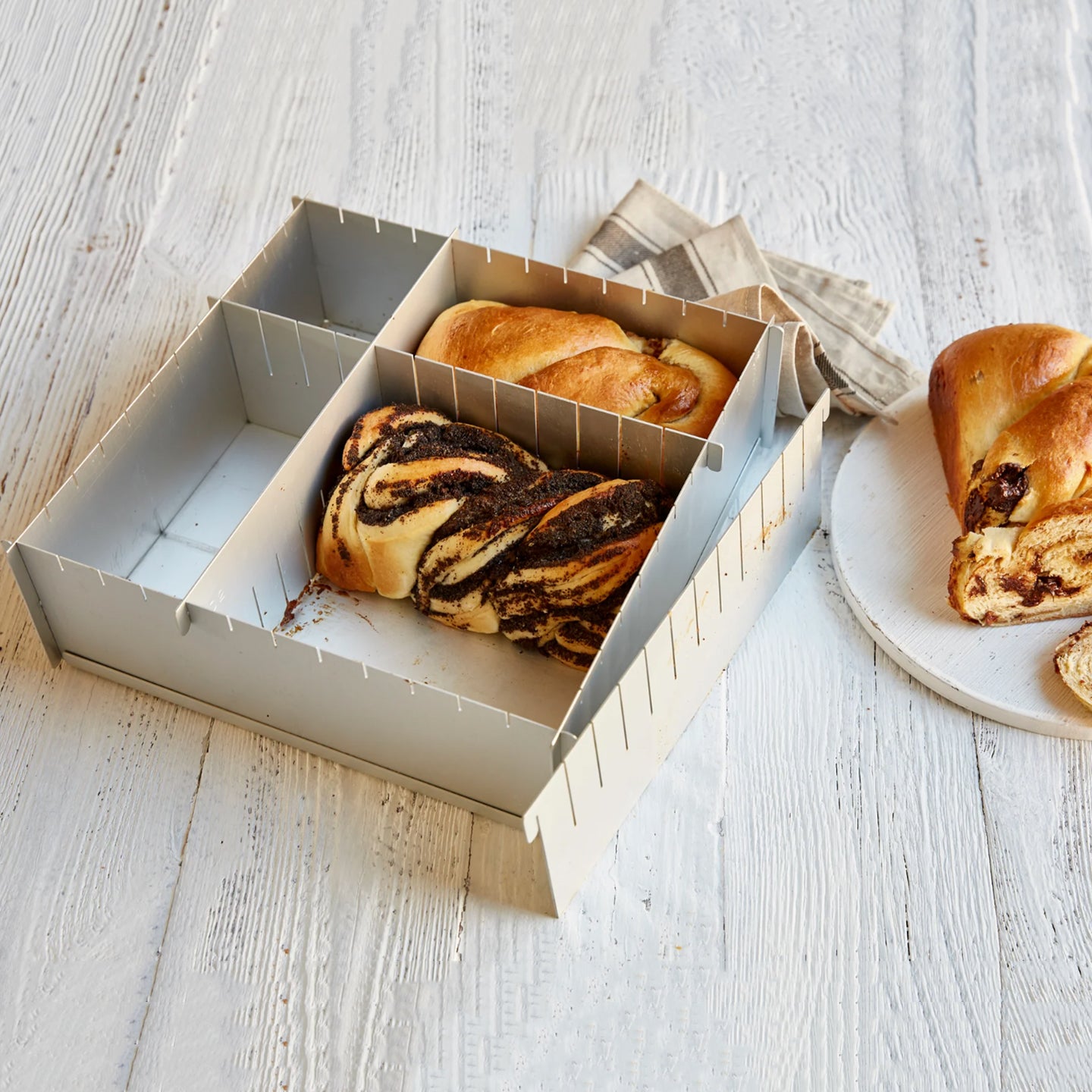 Silverwood Bakeware Multisize Cake & Bread Pan Borough Kitchen