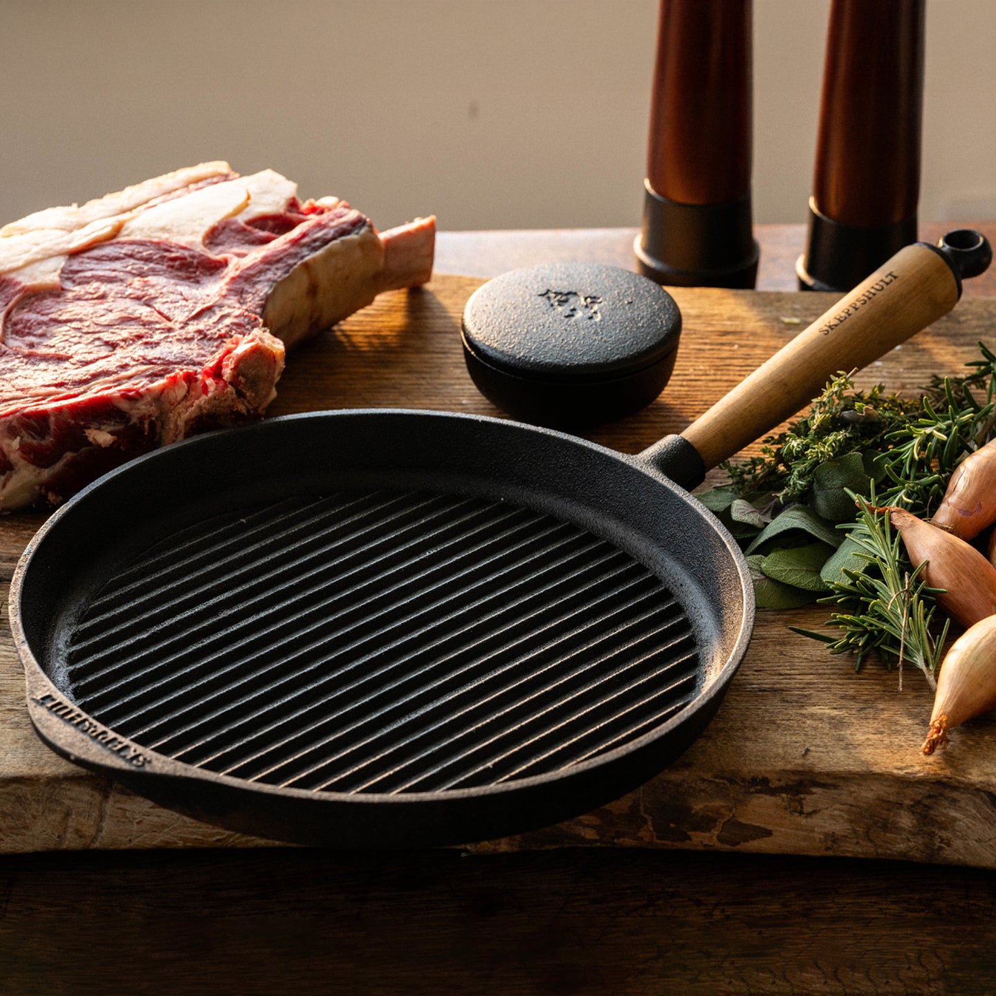 Skeppshult Cast Iron Grill Pan with Walnut Handle