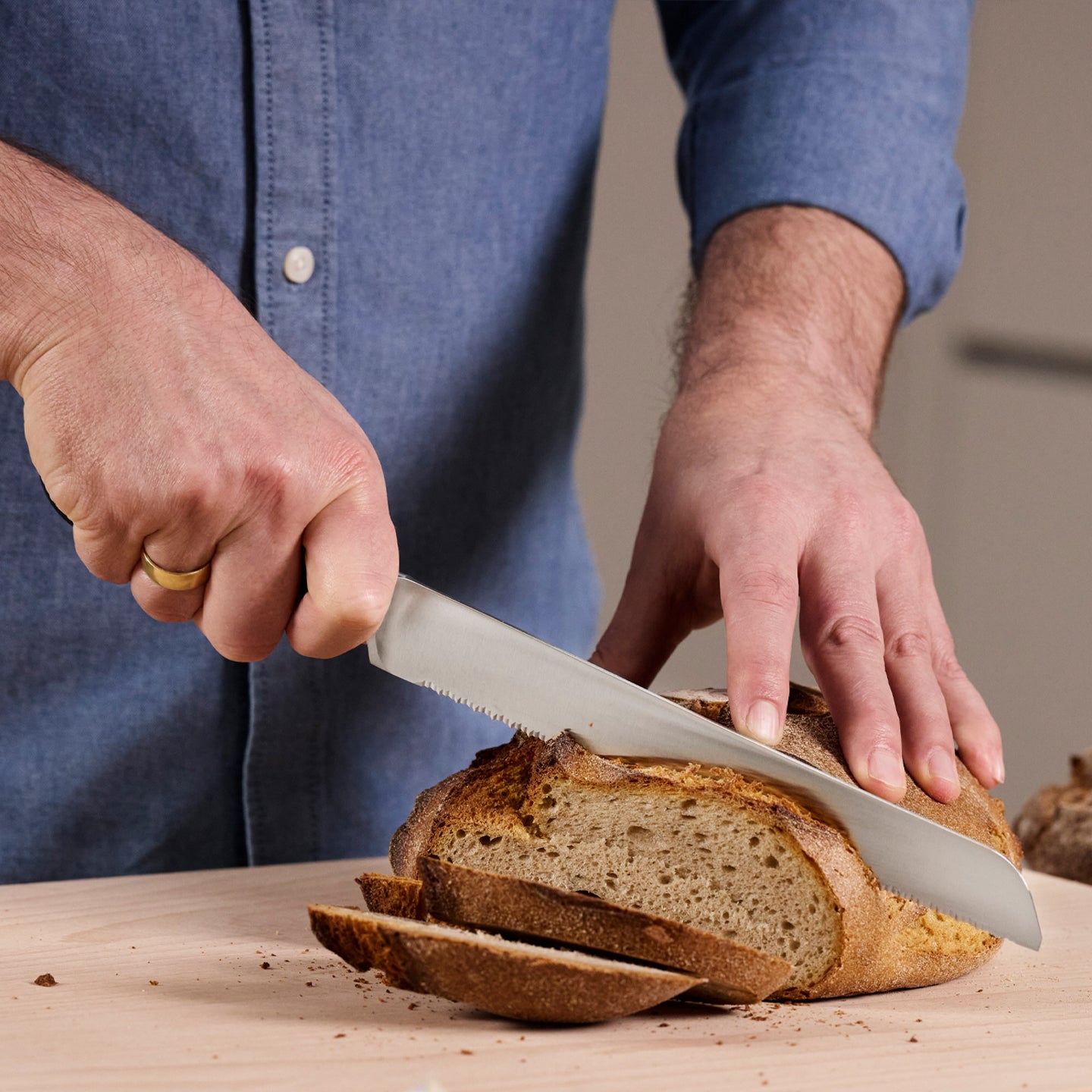 WÜSTHOF Classic Precision Double-Serrated Bread Knife
