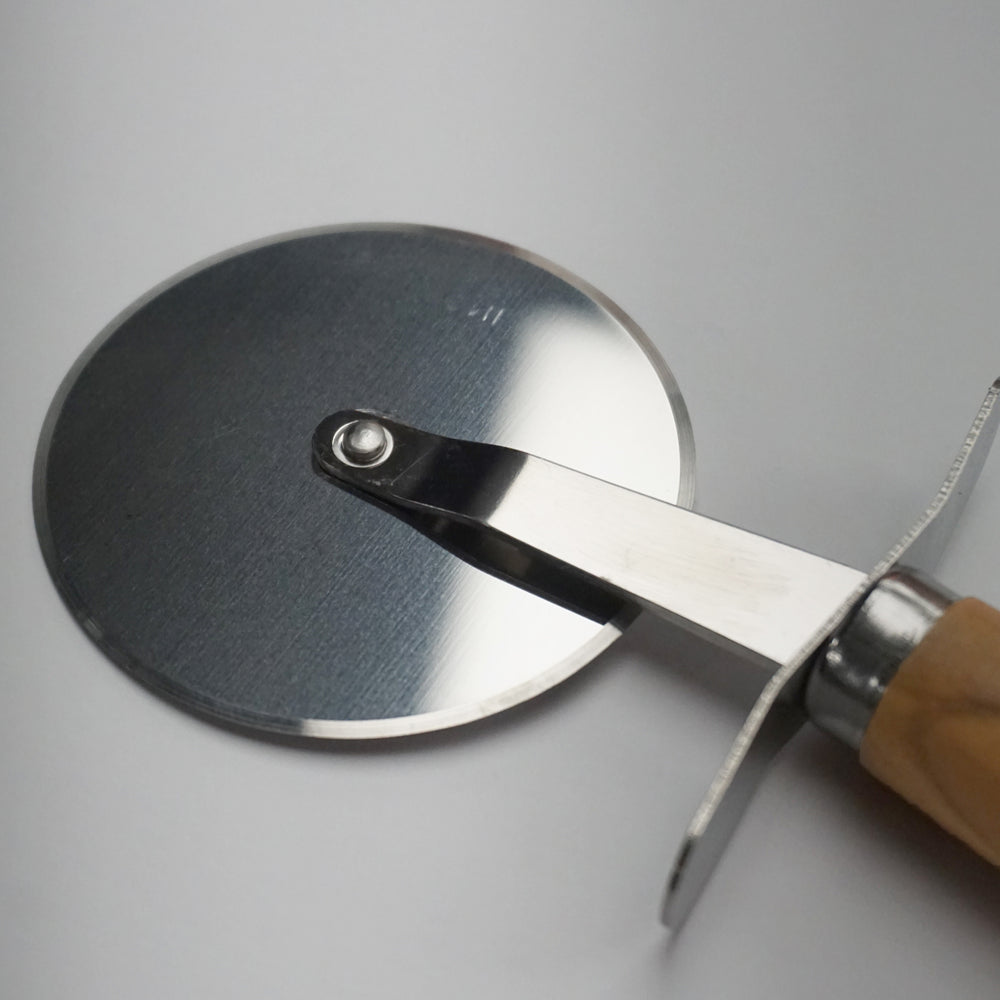Pizza Cutter with Olivewood Handle