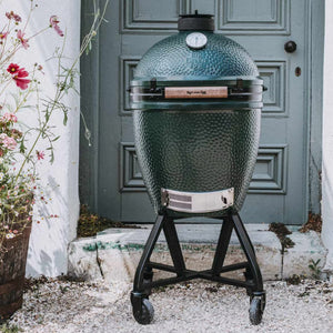 Big Green Egg Large with IntEGGrated Nest