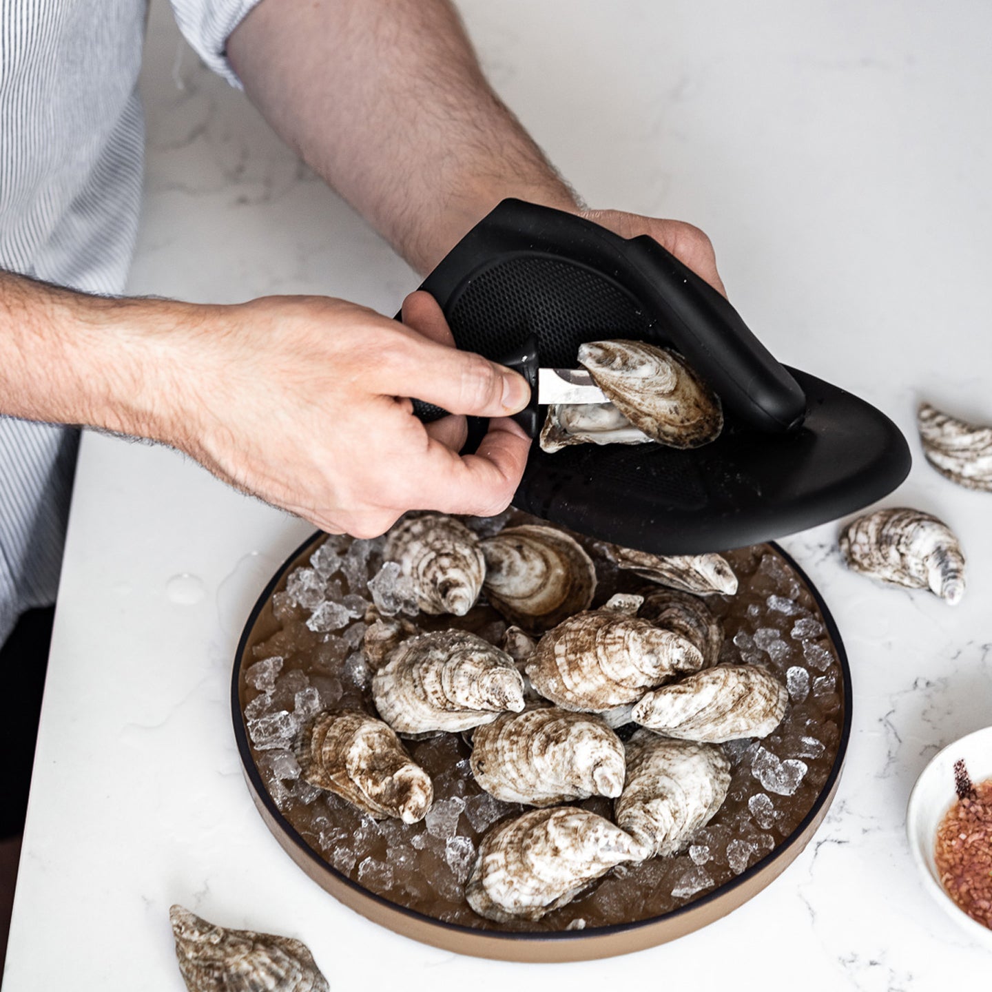 De Buyer Silicone Oyster Shucking Mitt