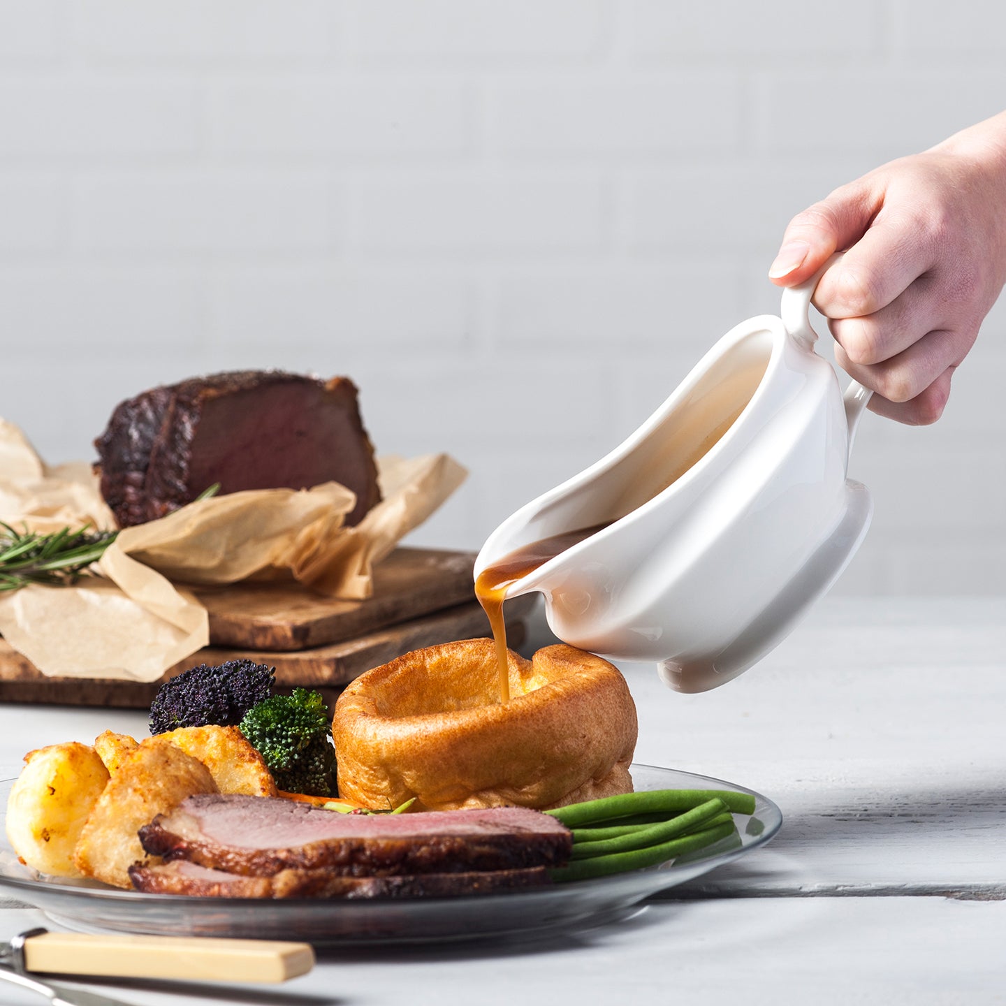 Porcelain Gravy Boat / 240ml