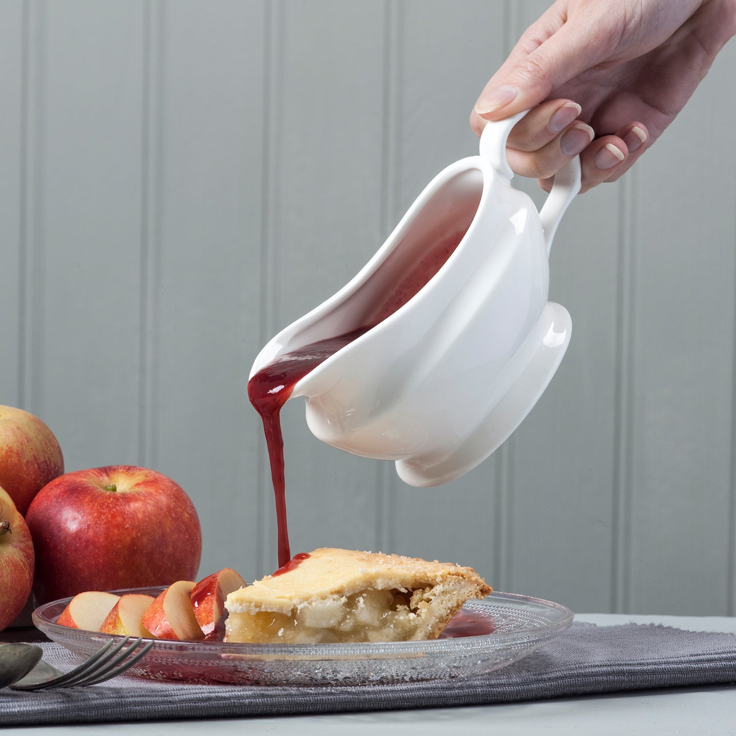 Porcelain Gravy Boat / 240ml