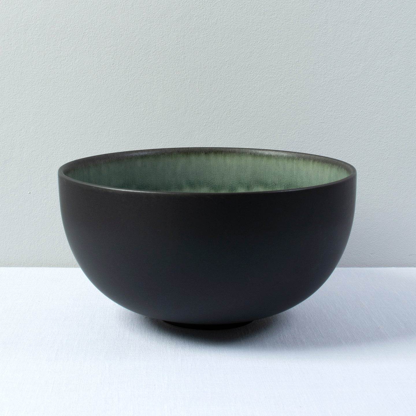 Jars Tourron Deep Bowl / 23cm / Samoa/Black