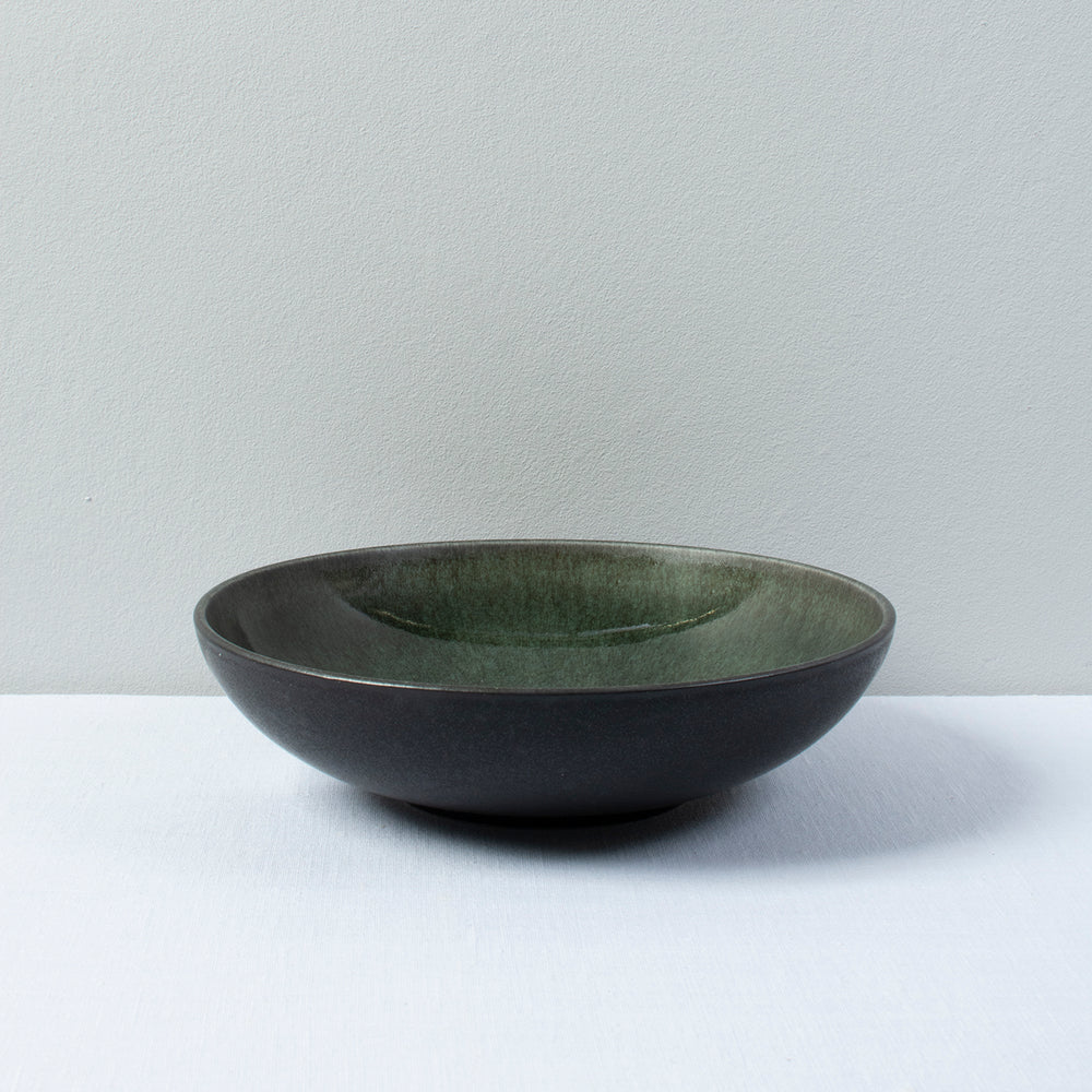 Jars Tourron Pasta Plate / 23cm : Jars Tourron Pasta Plate / 23cm / Samoa / Black