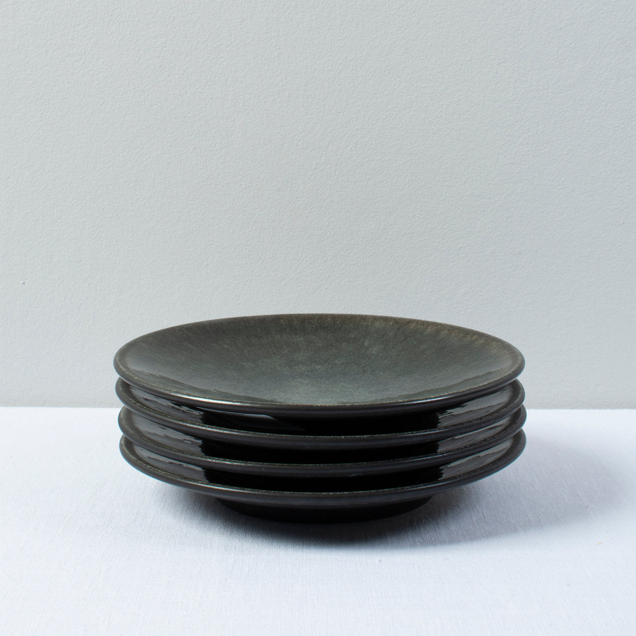 Jars Tourron Side Plate / 20cm / Samoa / Black (Online Only)