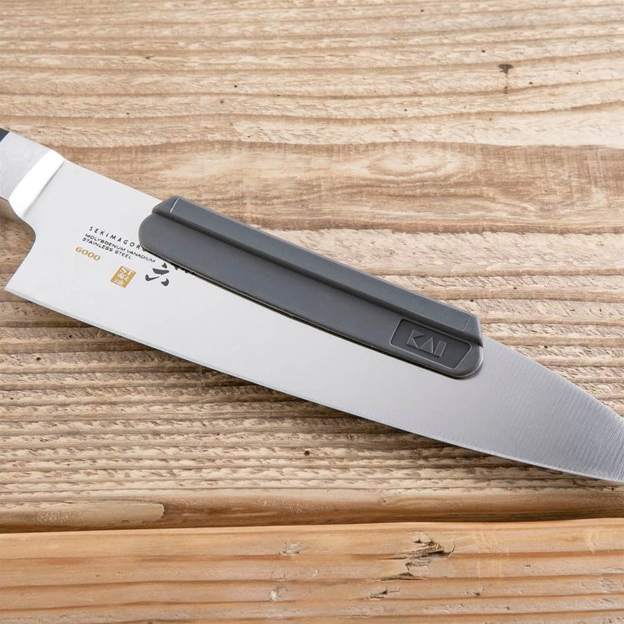 Sharpening a Global G-48 Santoku Knife with Chroma whetstones