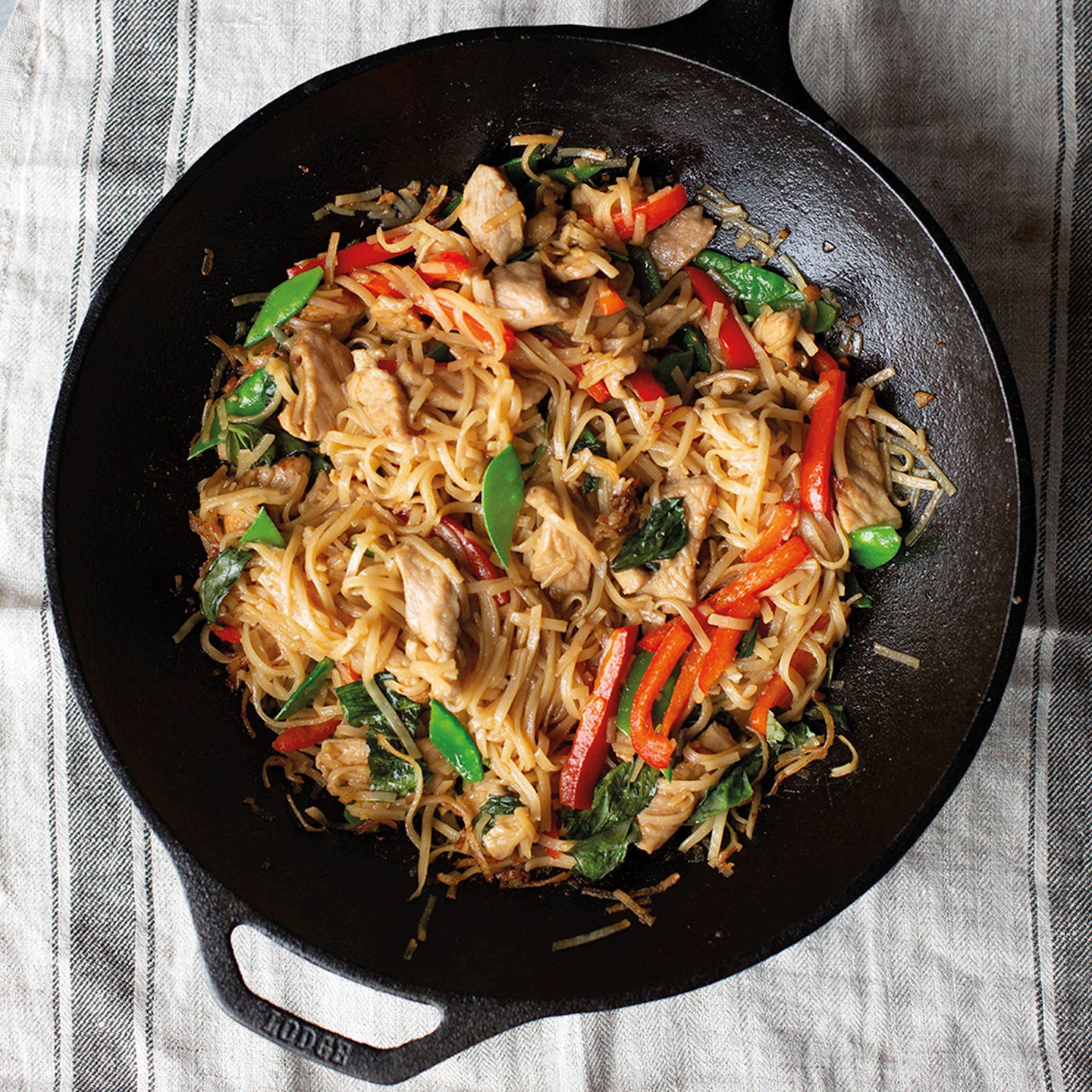 Lodge Chef Collection Chef Style Stir Fry / 30cm /12"