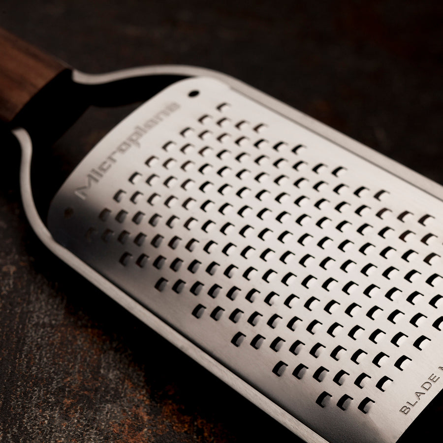 Microplane® Black Sheep Coarse Grater