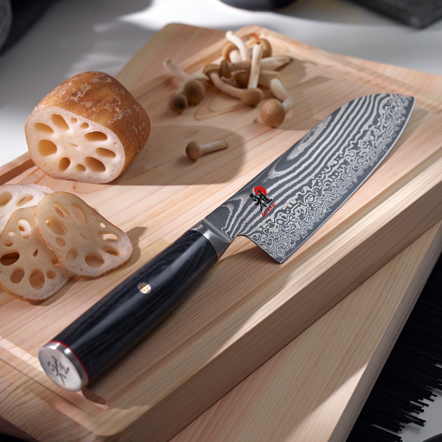 Miyabi 5000 FCD 10 Knife and Kai Block Set / Oak Block