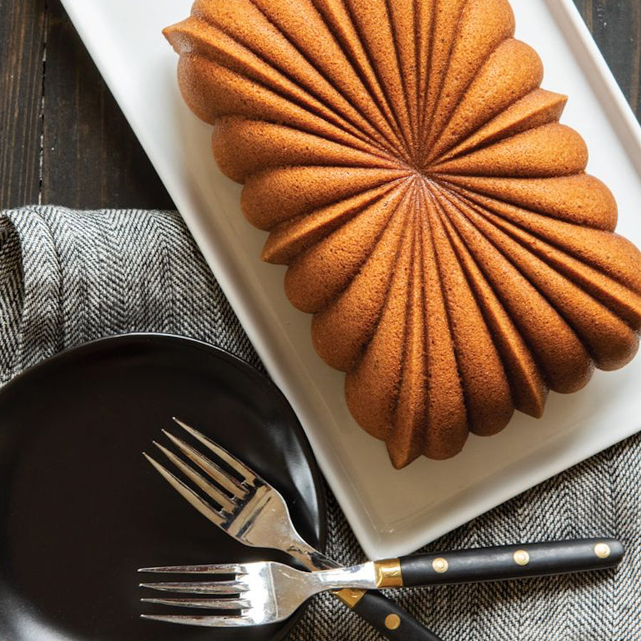 6 Cup Heritage Bundt® Pan - Nordic Ware