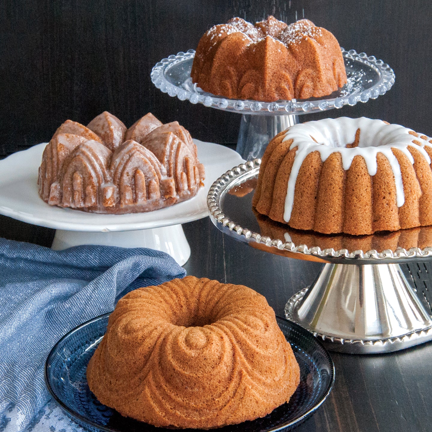 Nordic Ware Anniversary Gold Bundt Cake Pan