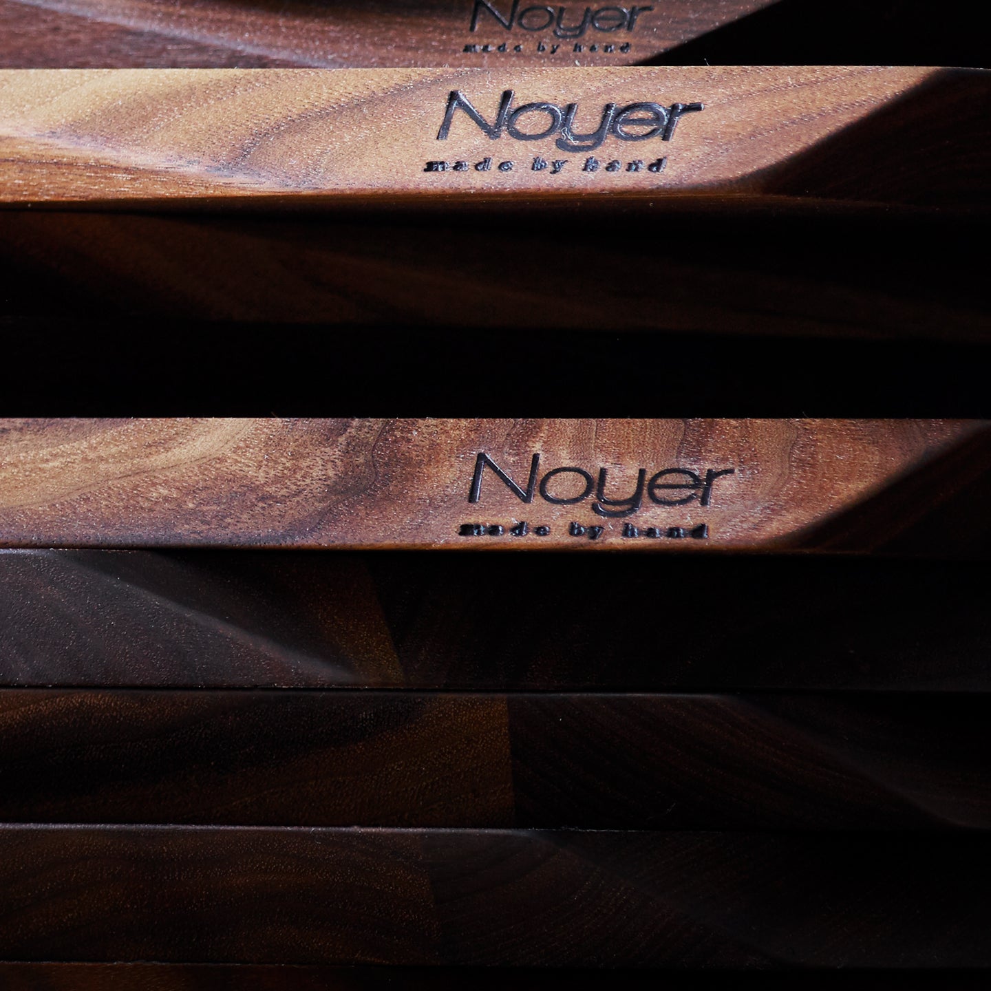 Noyer Walnut Carving Board / 78x33cm
